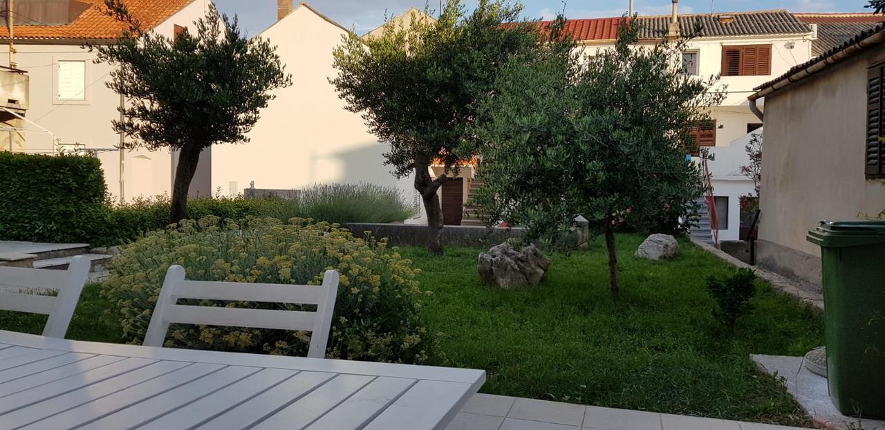 Sobe Zeneral Hotel Novalja Luaran gambar